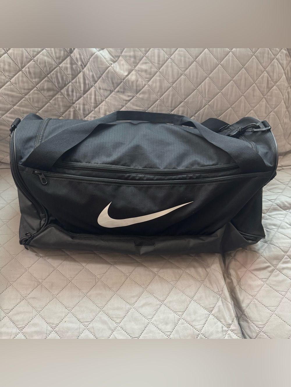 Nike Brazilia Black Duffel Bag Gym Bag